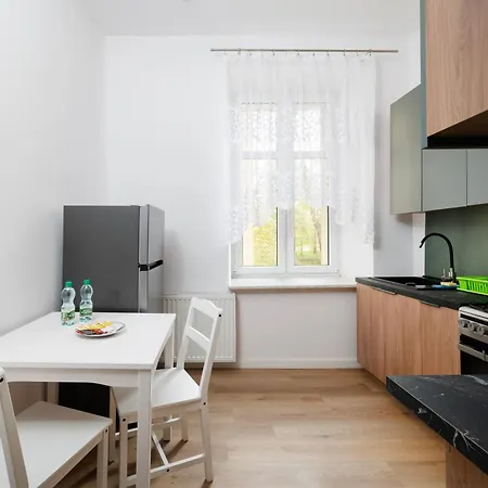 Radwanska Comfort By Bookinghost *