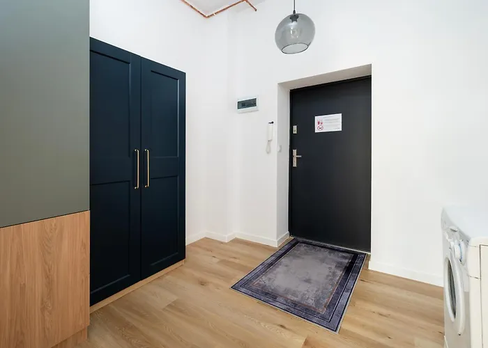 Lägenhet Radwanska Comfort By Bookinghost Łódź