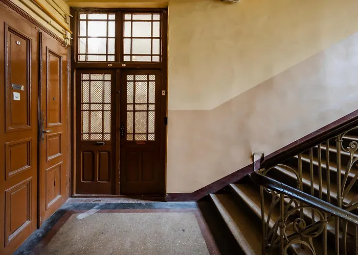 Lägenhet Radwanska Comfort By Bookinghost