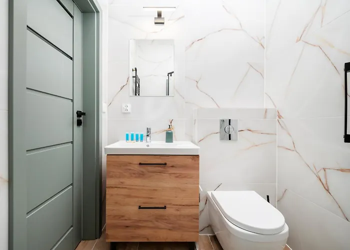 Lägenhet Radwanska Comfort By Bookinghost