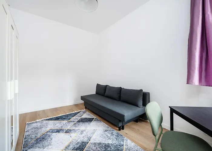 Radwanska Comfort By Bookinghost ウッチ